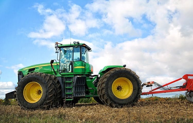 Agricultural Bill Image of tractor